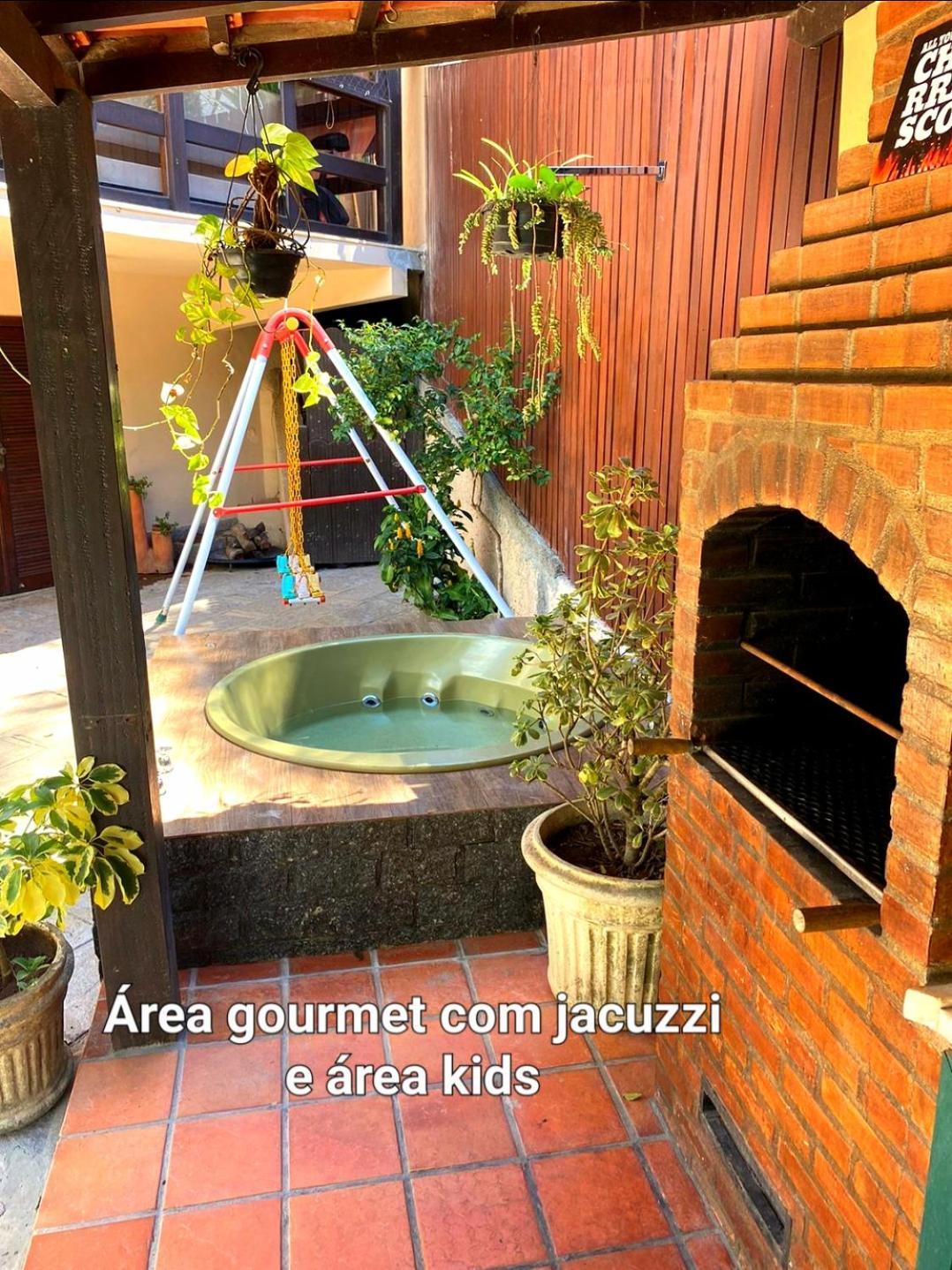 Aconchego De Itaipava - Casa De 3 Quartos, Equipada, Area Kids, Jacuzzi, Pet Friendly, Churrasqueira, Em Meio A Natureza E Proximo Ao Centro Do Bairro Petrópolis Екстериор снимка