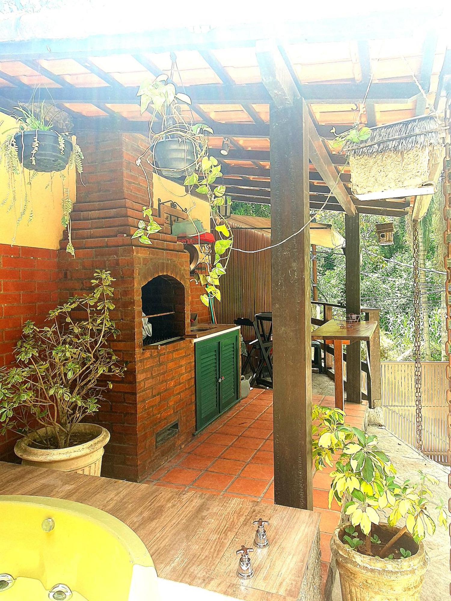 Aconchego De Itaipava - Casa De 3 Quartos, Equipada, Area Kids, Jacuzzi, Pet Friendly, Churrasqueira, Em Meio A Natureza E Proximo Ao Centro Do Bairro Petrópolis Екстериор снимка