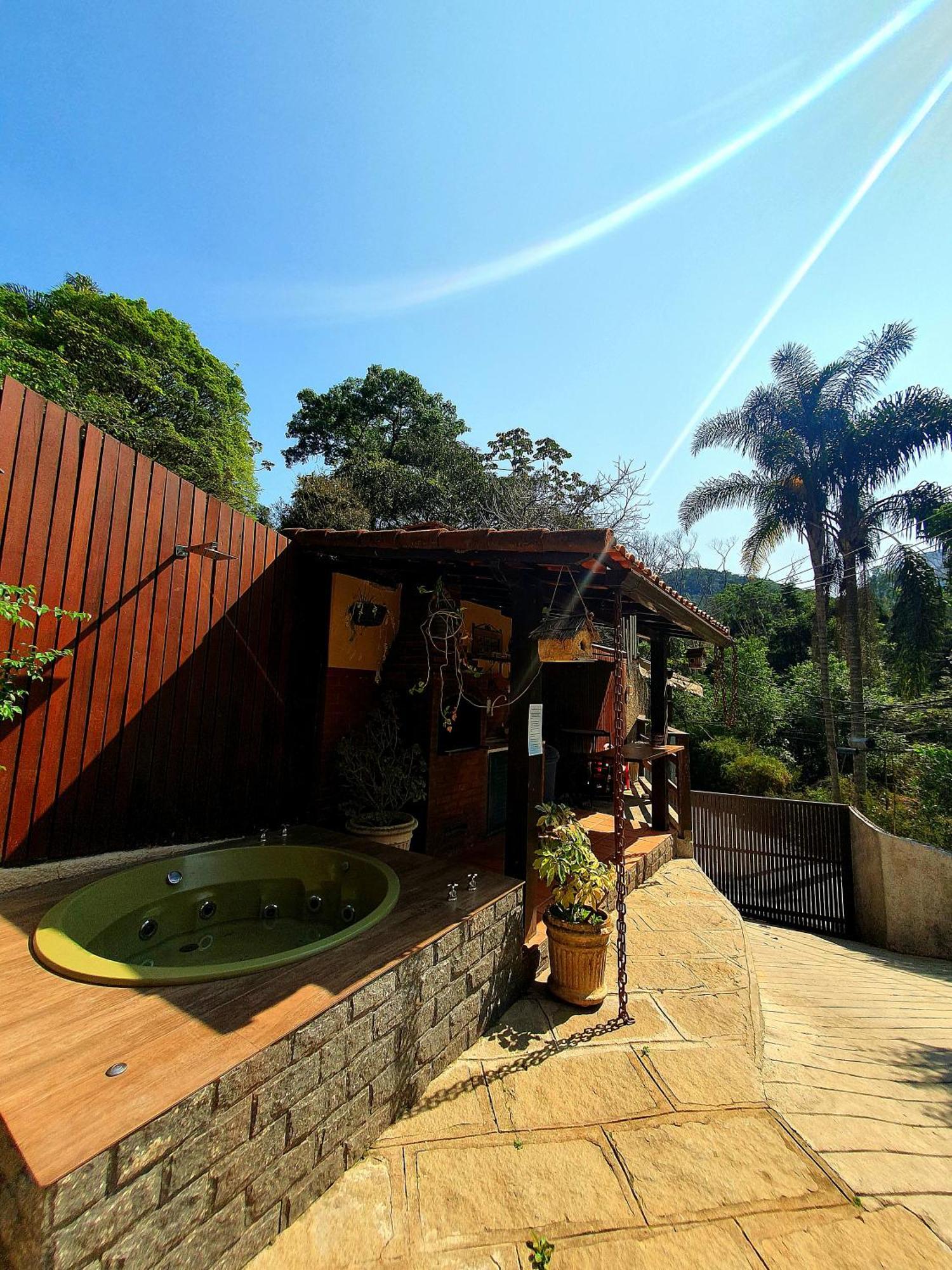 Aconchego De Itaipava - Casa De 3 Quartos, Equipada, Area Kids, Jacuzzi, Pet Friendly, Churrasqueira, Em Meio A Natureza E Proximo Ao Centro Do Bairro Petrópolis Екстериор снимка